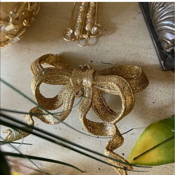 ORNAMENTAL BALLS & Bow! Purple n gold theme!! - Picture 2 of 2